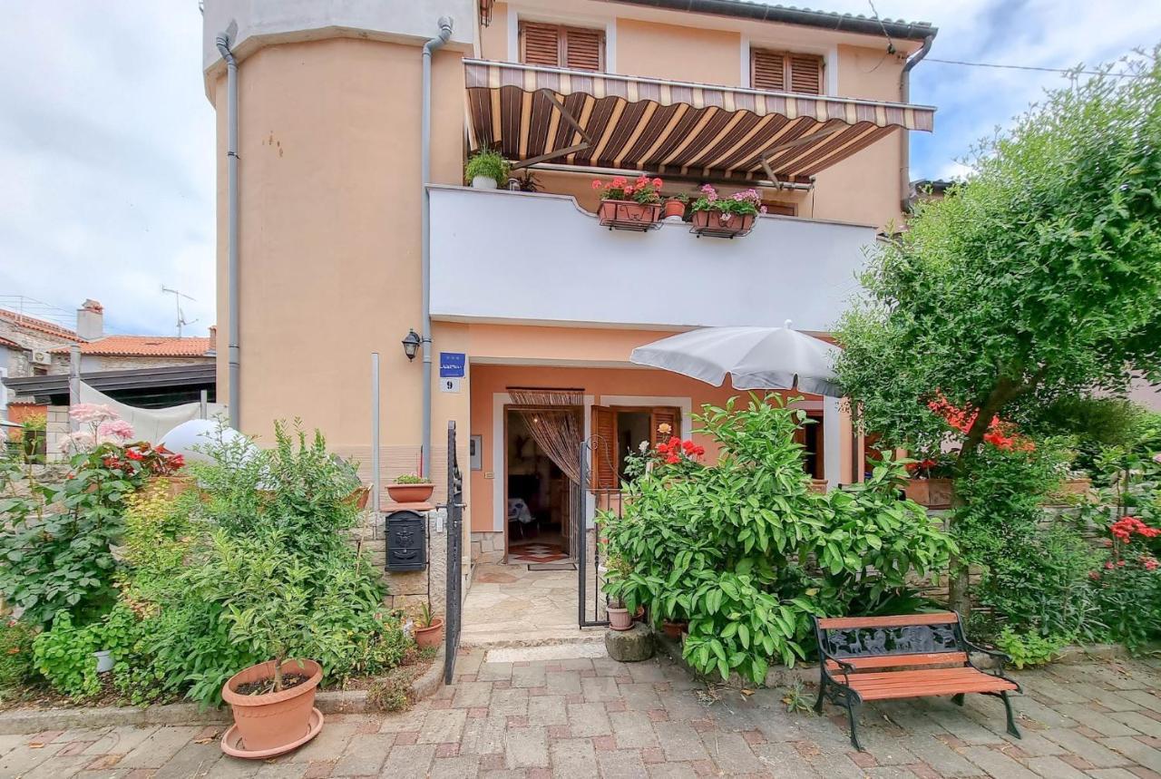 Valentino Apartment Novigrad  Exterior photo